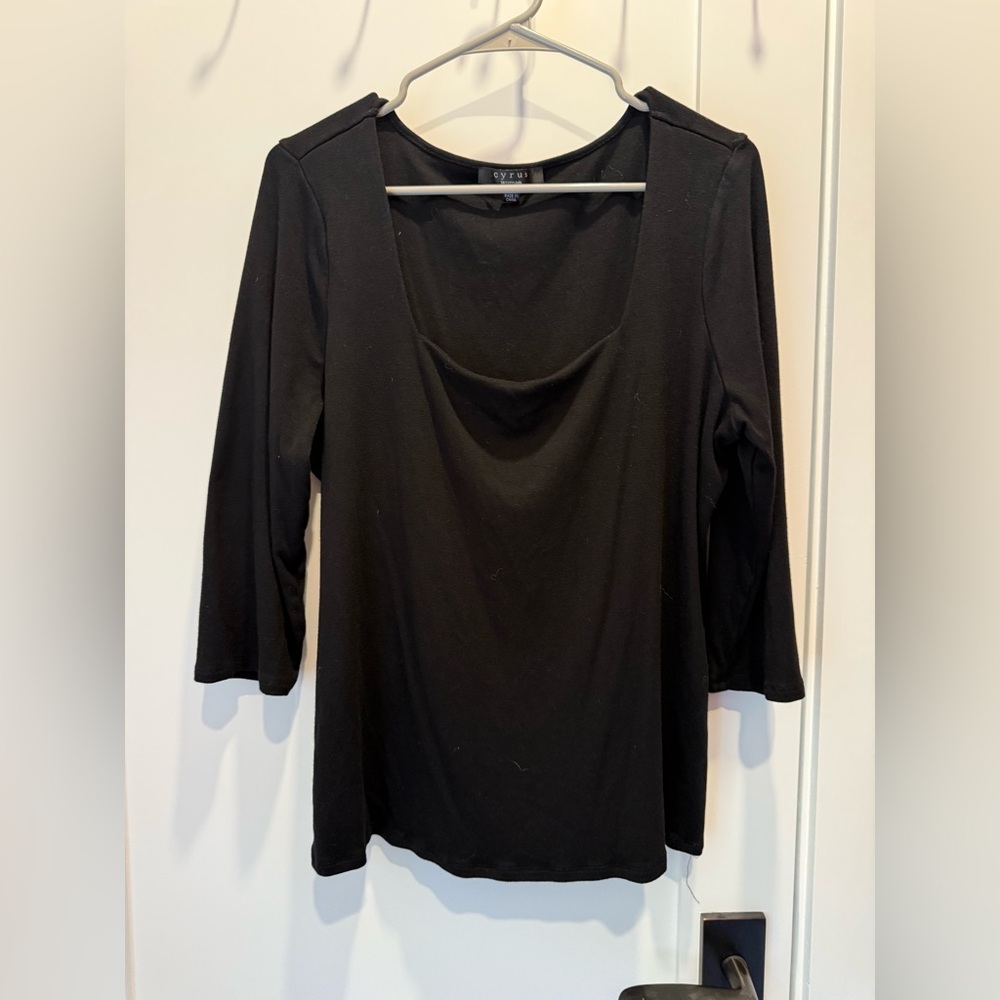 Cyrus 3/4 sleeve black square neck top